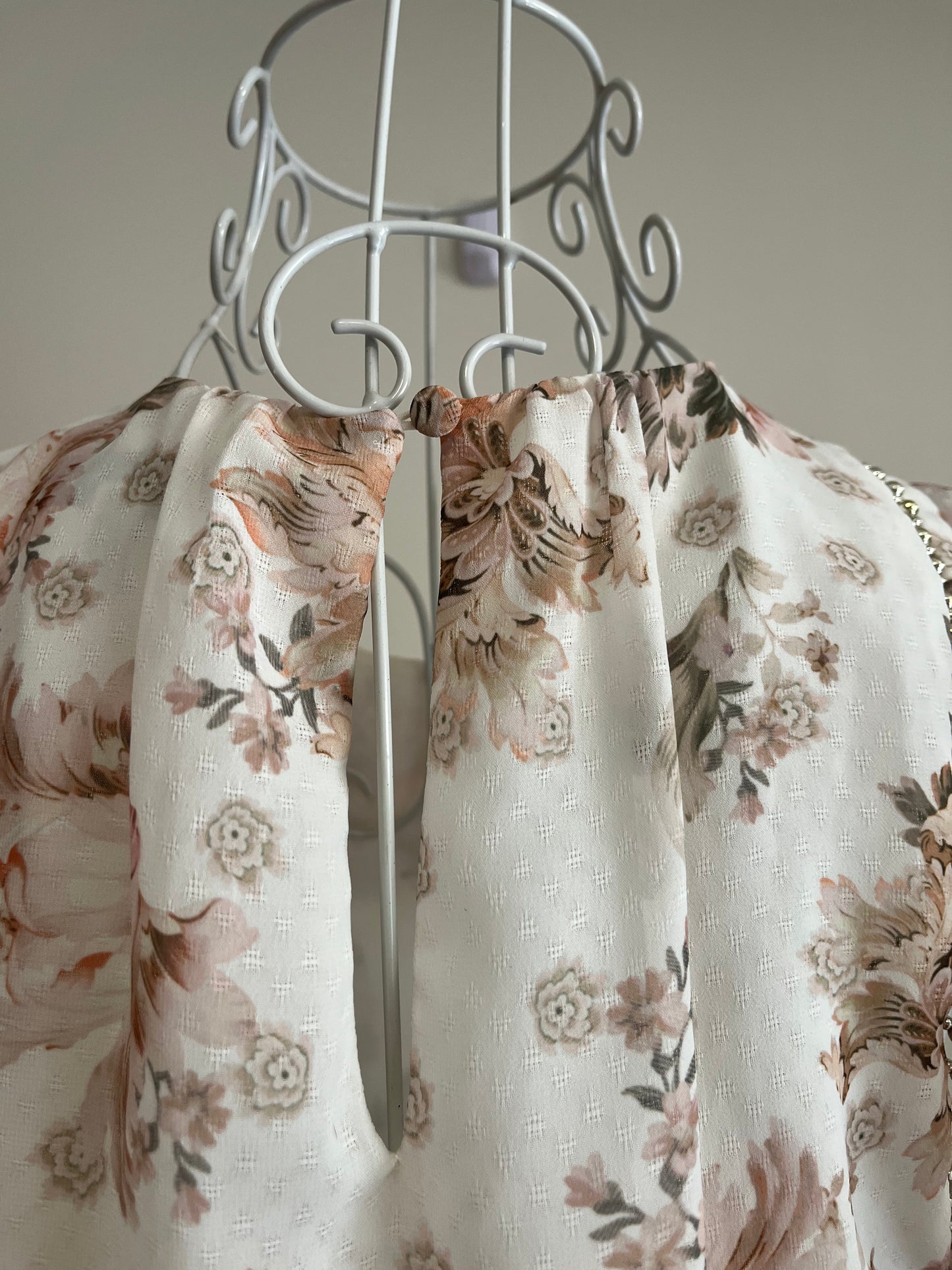 Forever New Floral Top Size 6