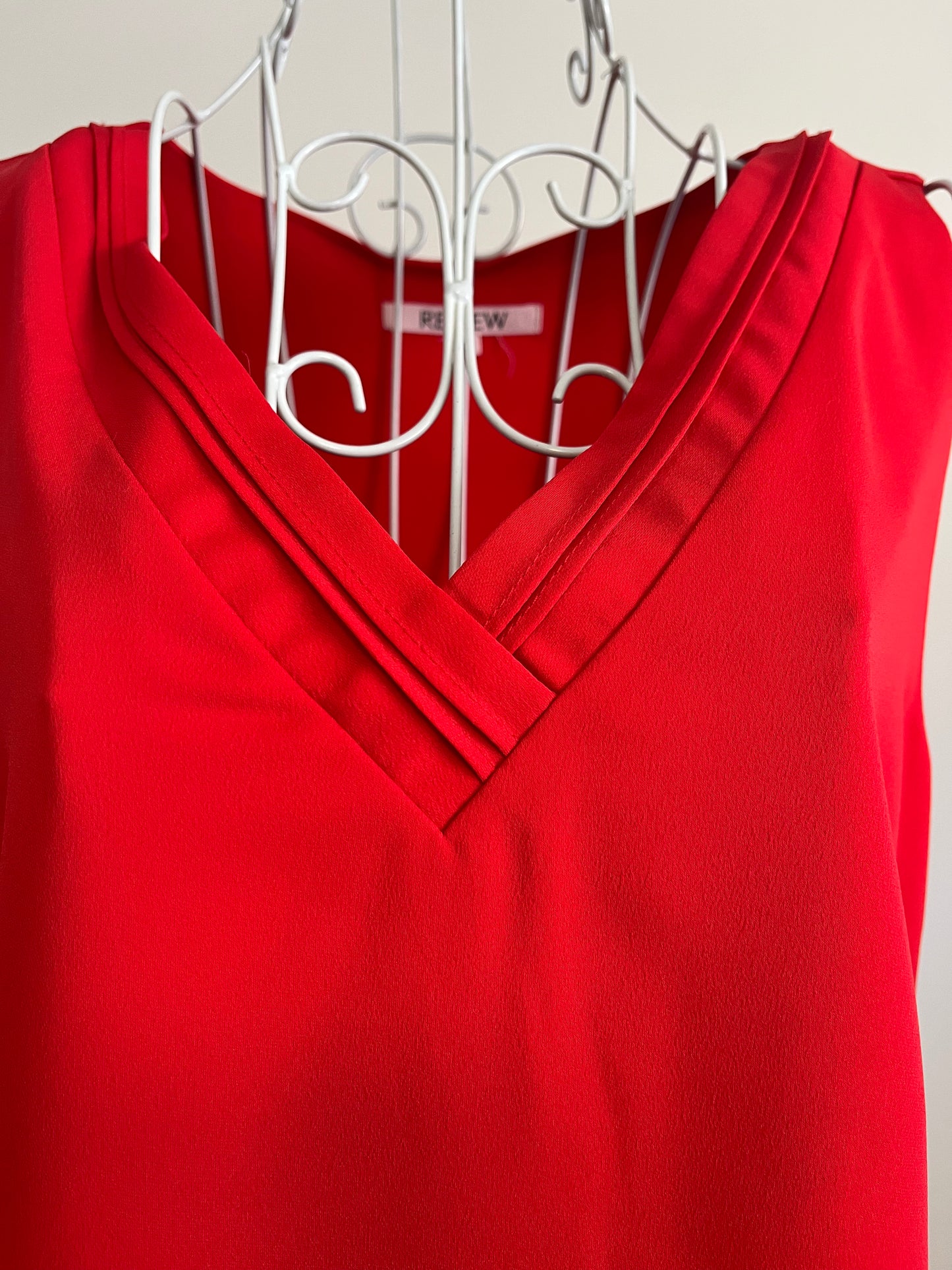 Red Review Top Size 8
