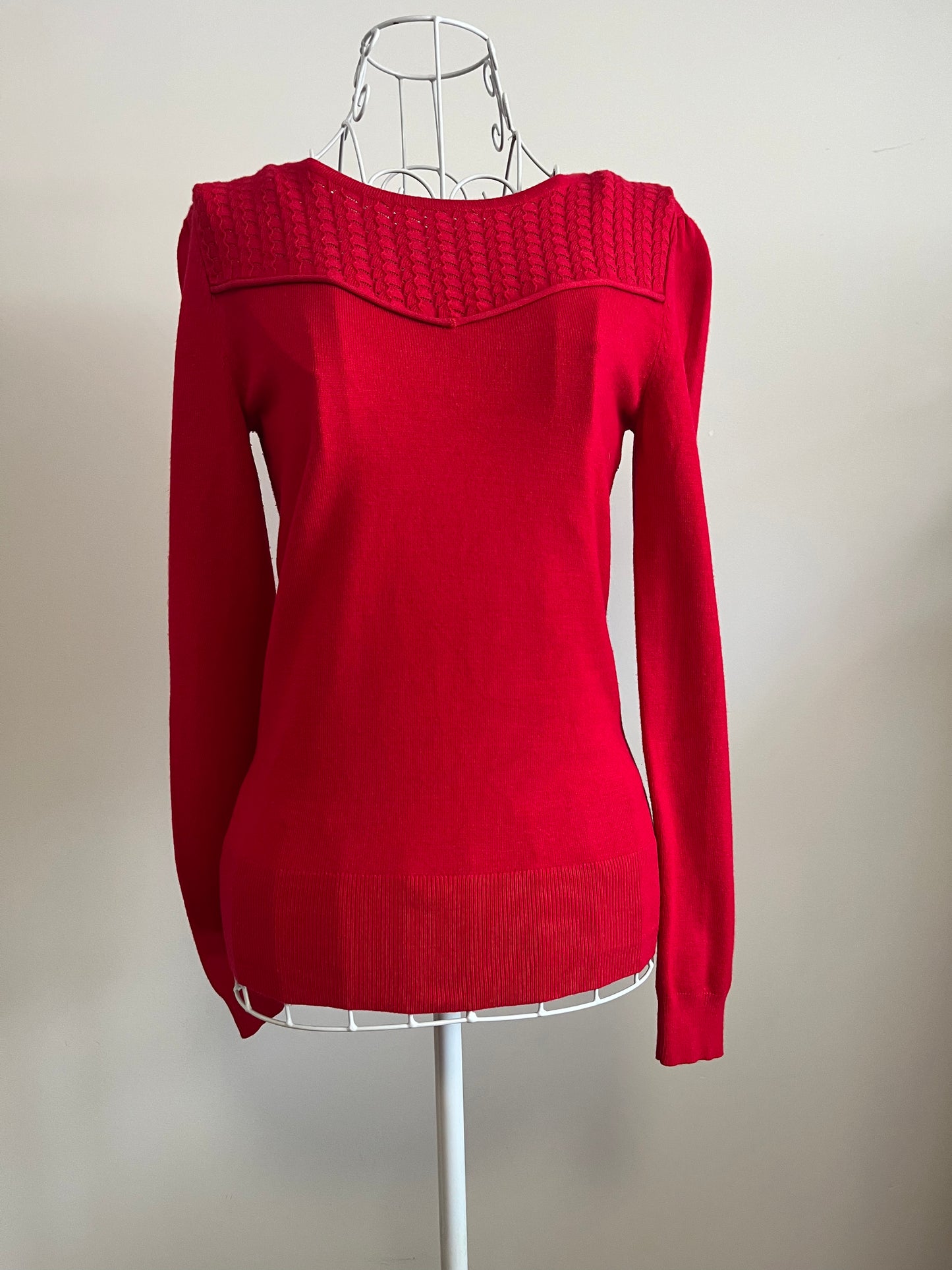 Red Review Jumper Size 8