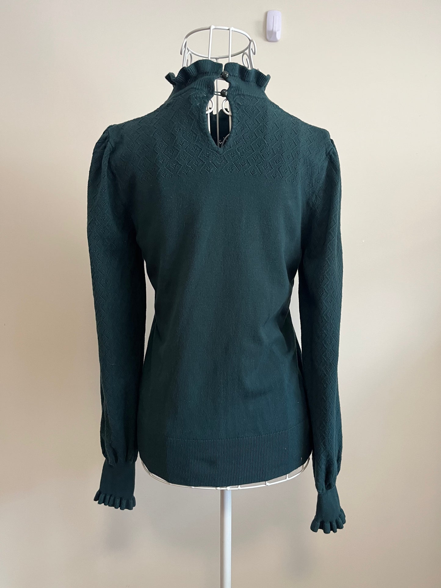 Green Review Jumper Size 10