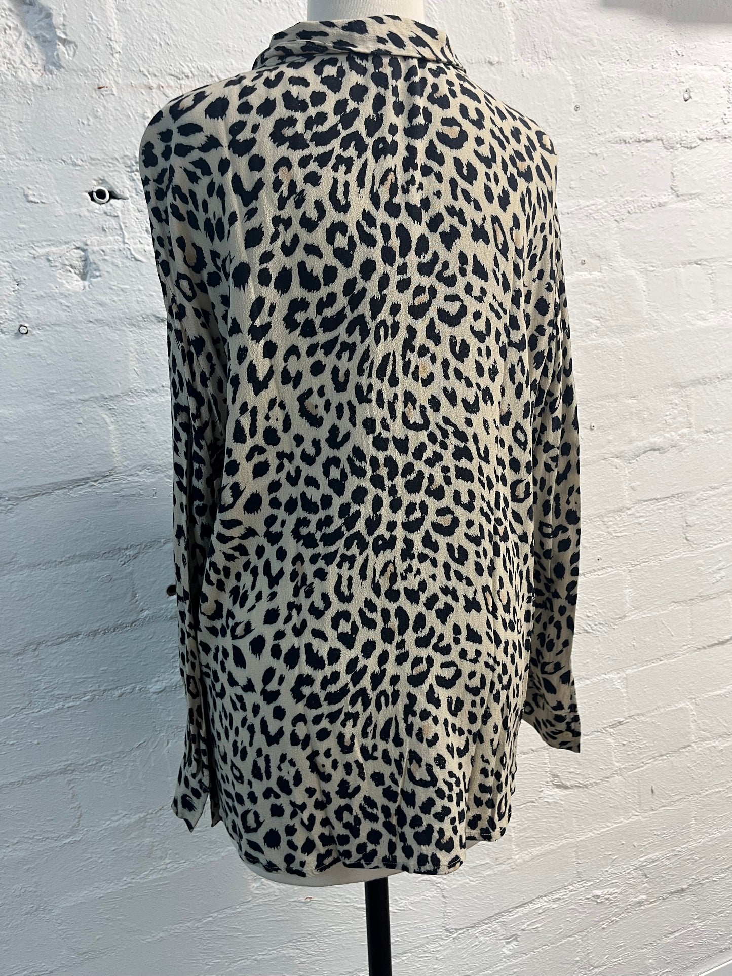 Long Sleeve Leopard Print Top Size 18