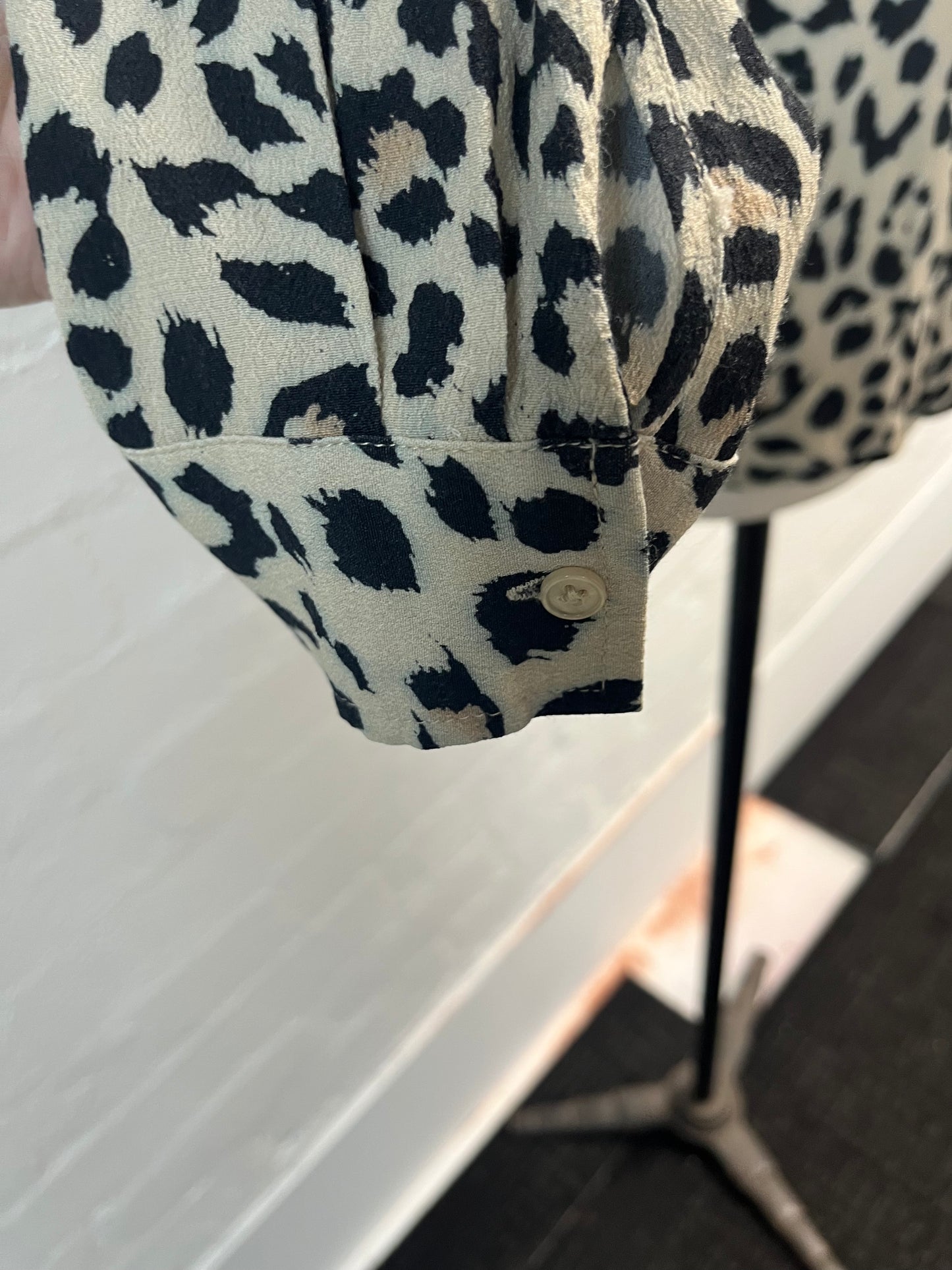 Long Sleeve Leopard Print Top Size 18