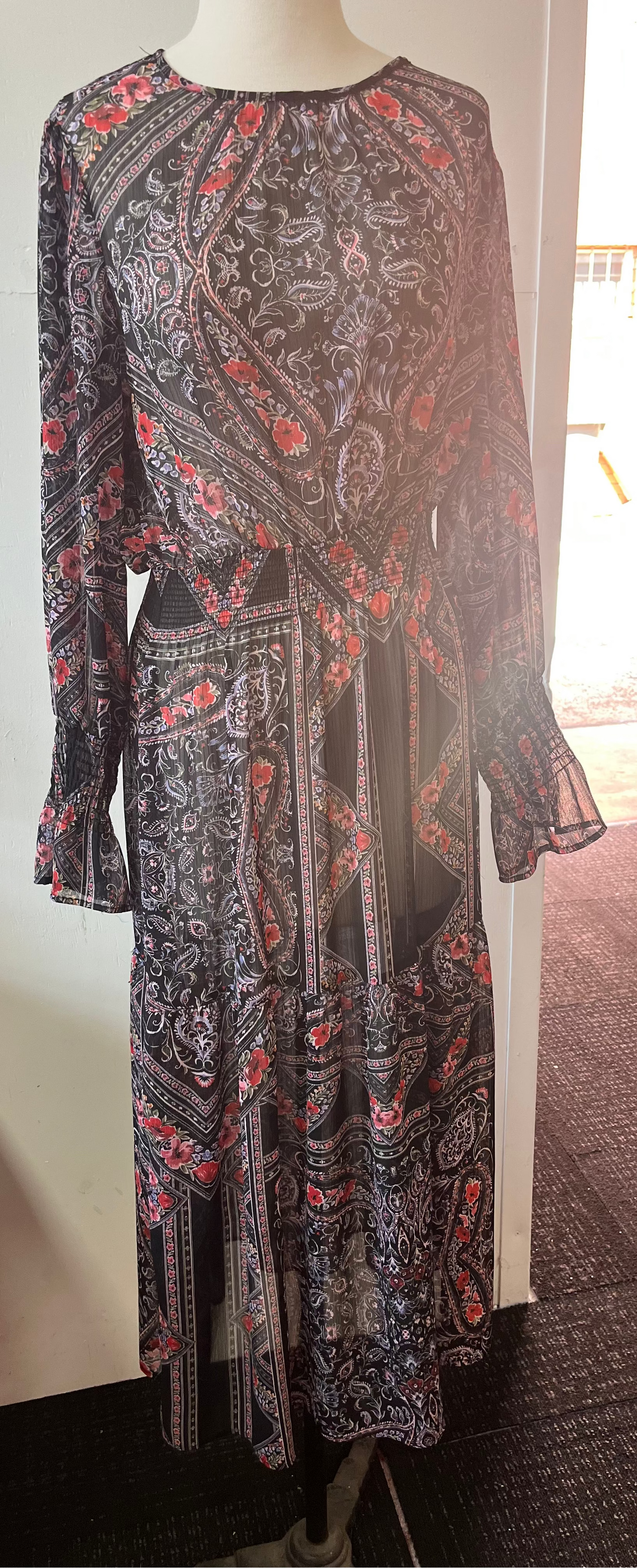 Long Sleeve Chiffon Black/Multi coloured Dress Size 14