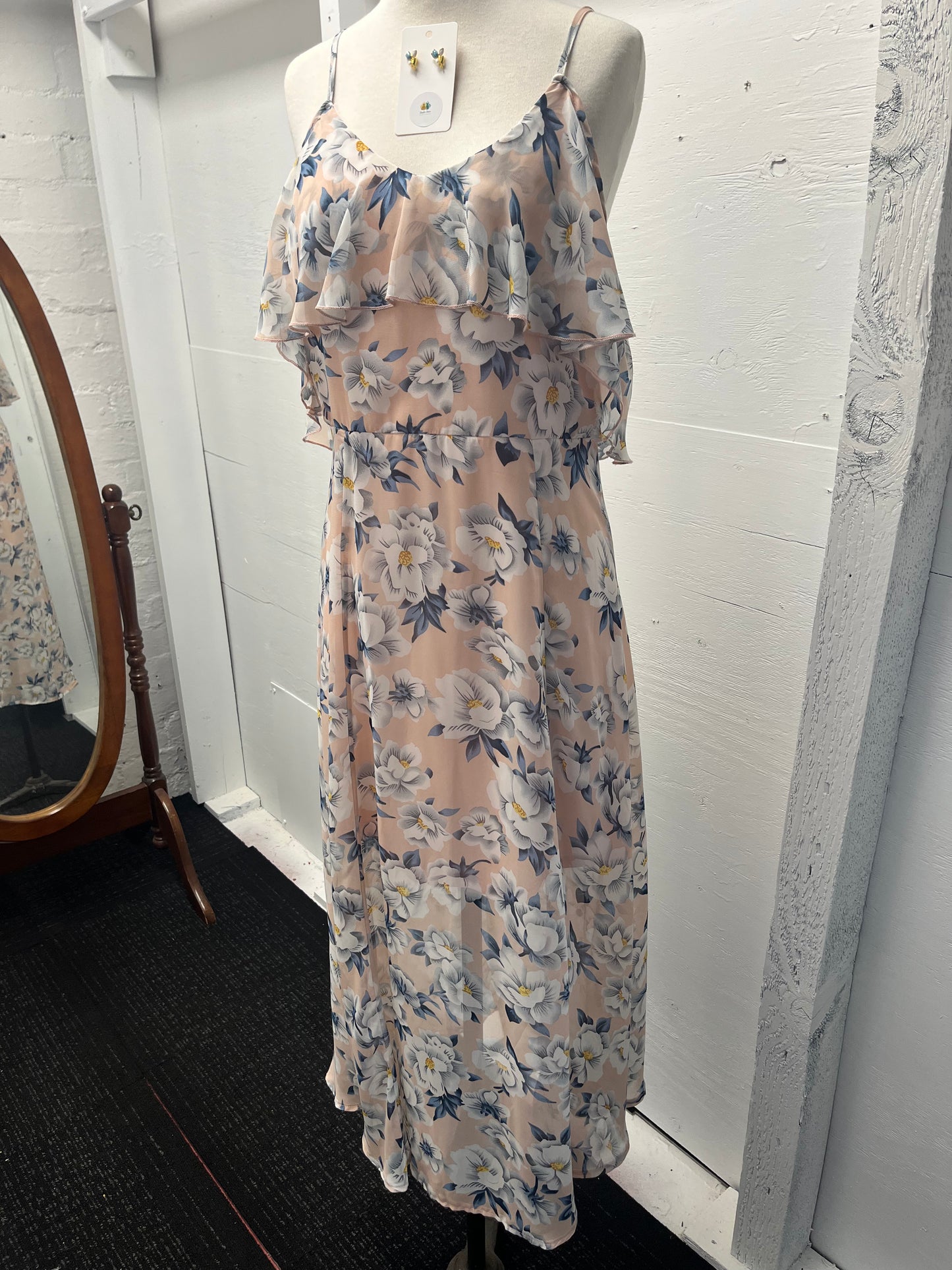 Pink Floral Chiffon Spaghetti Strapped Dress Size 14