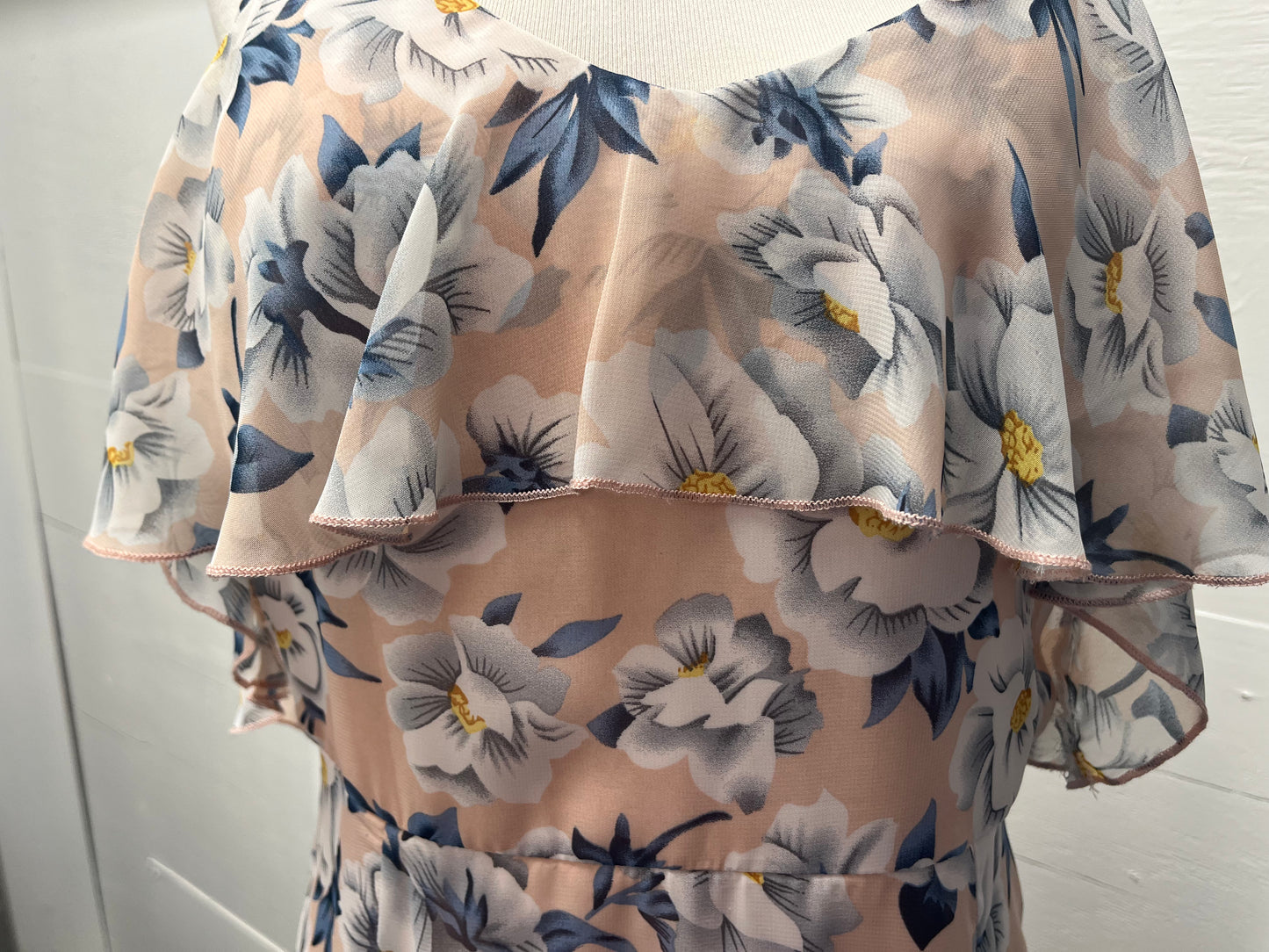 Pink Floral Chiffon Spaghetti Strapped Dress Size 14