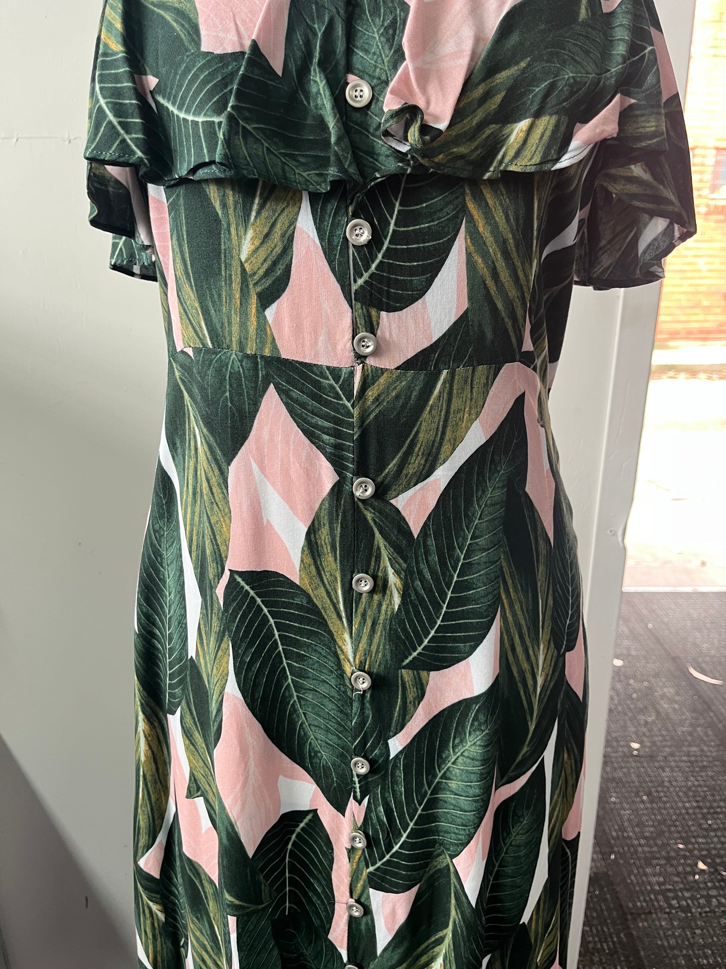 Sass Leaf Dress Size 12